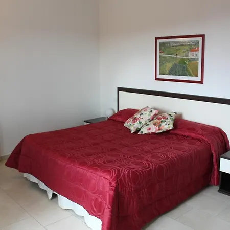 Capannino Della Suvera Hotel 2*