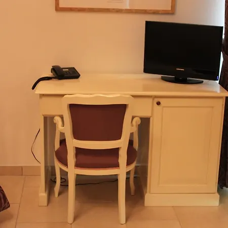 Capannino Della Suvera Hotel 2*