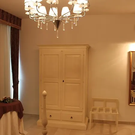 Hotel Capannino Della Suvera 2*