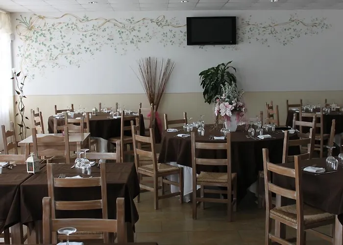 Capannino Della Suvera 酒店 皮埃维迪卡多莱